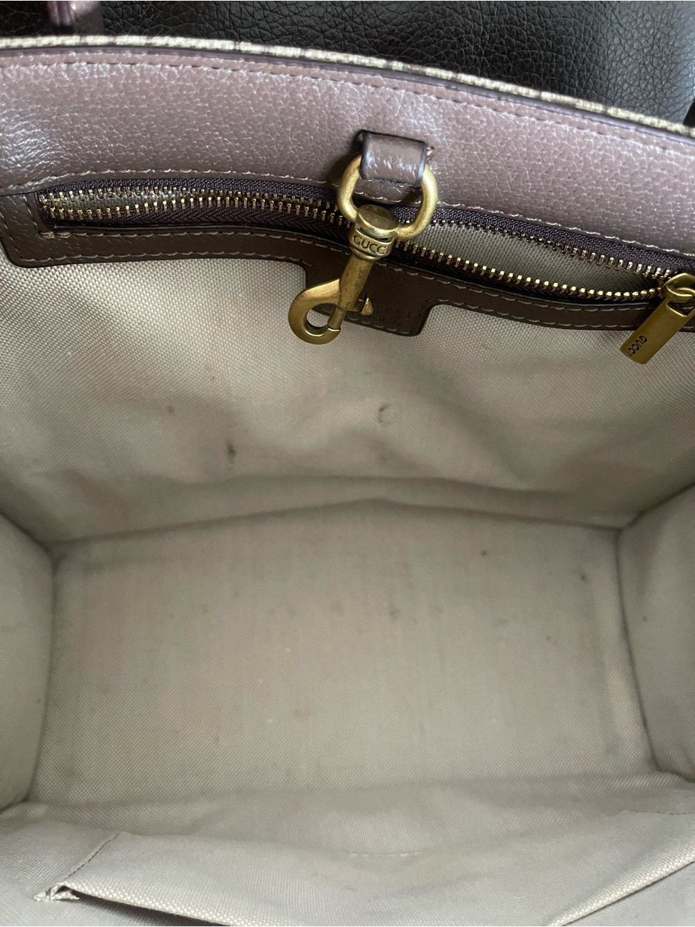 Gucci Beige GG Supreme Canvas Tote with Brown Leather Trim - Picture 8 of 8